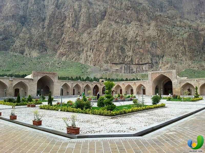 کوه بیستون 