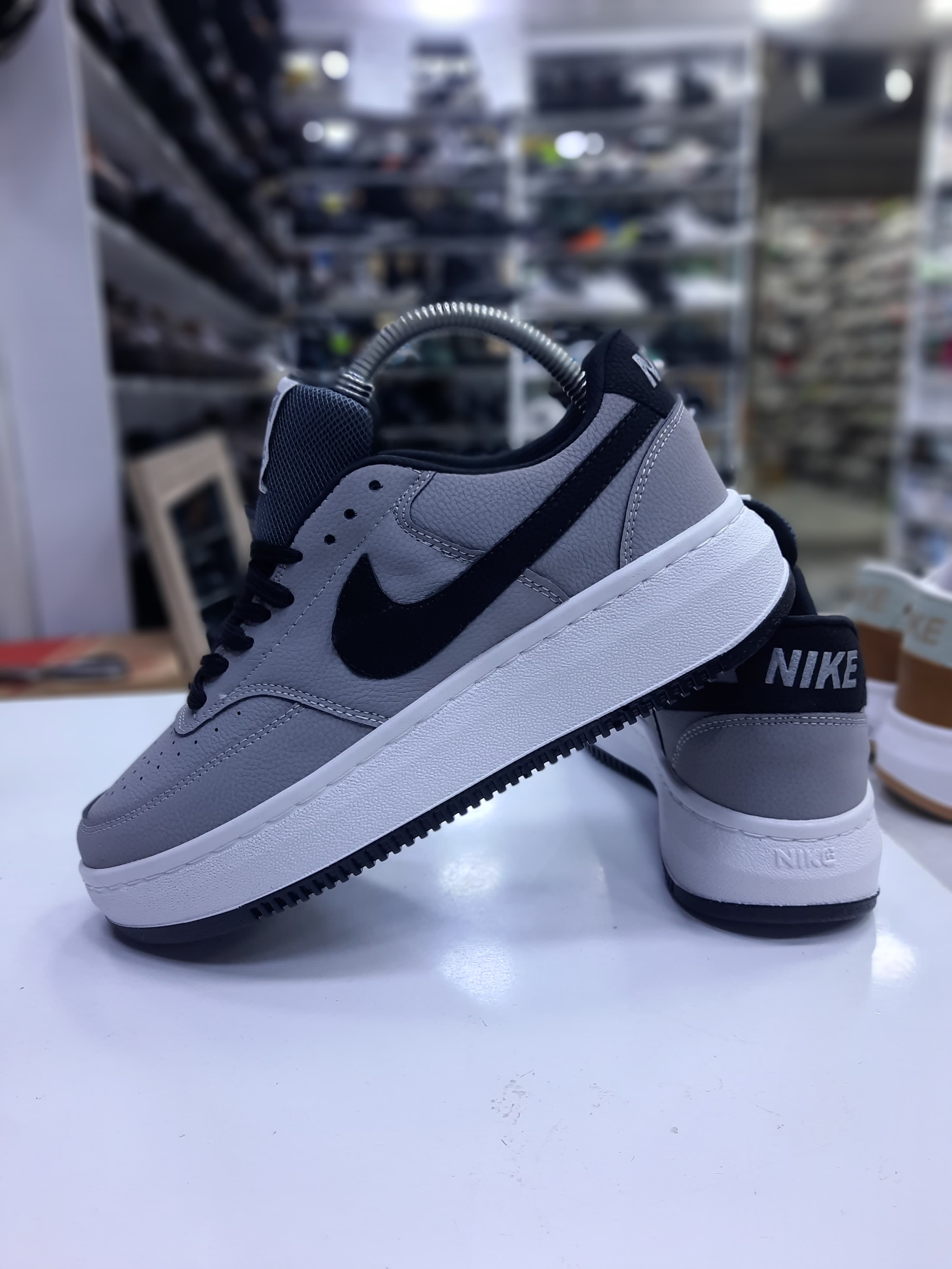 کتونی نایک آلتا رنگ  Nike Court Vision Alta