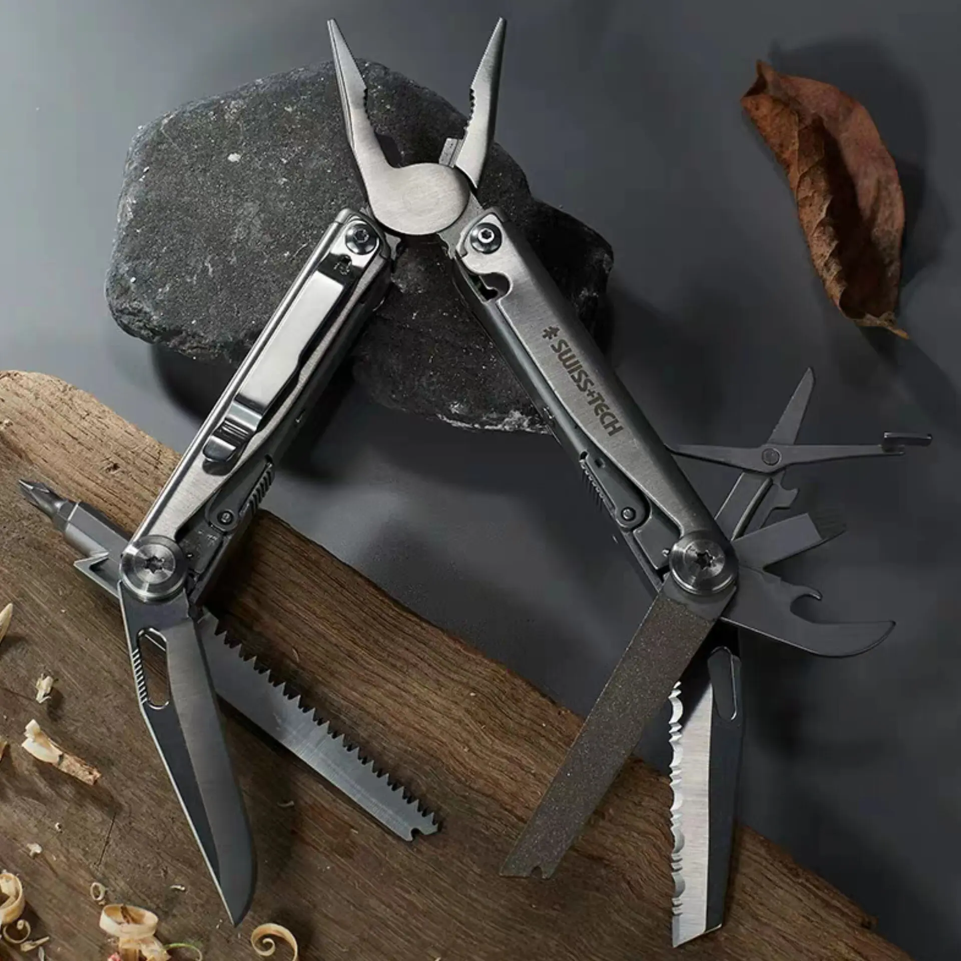 انبردست چندکاره تاشو SWISS+TECH