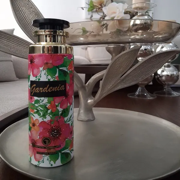 اسپری بدن گرندیور Grandeur گوچی فلورا Gardenia حجم ۲۰۰ میلی‌لیتر